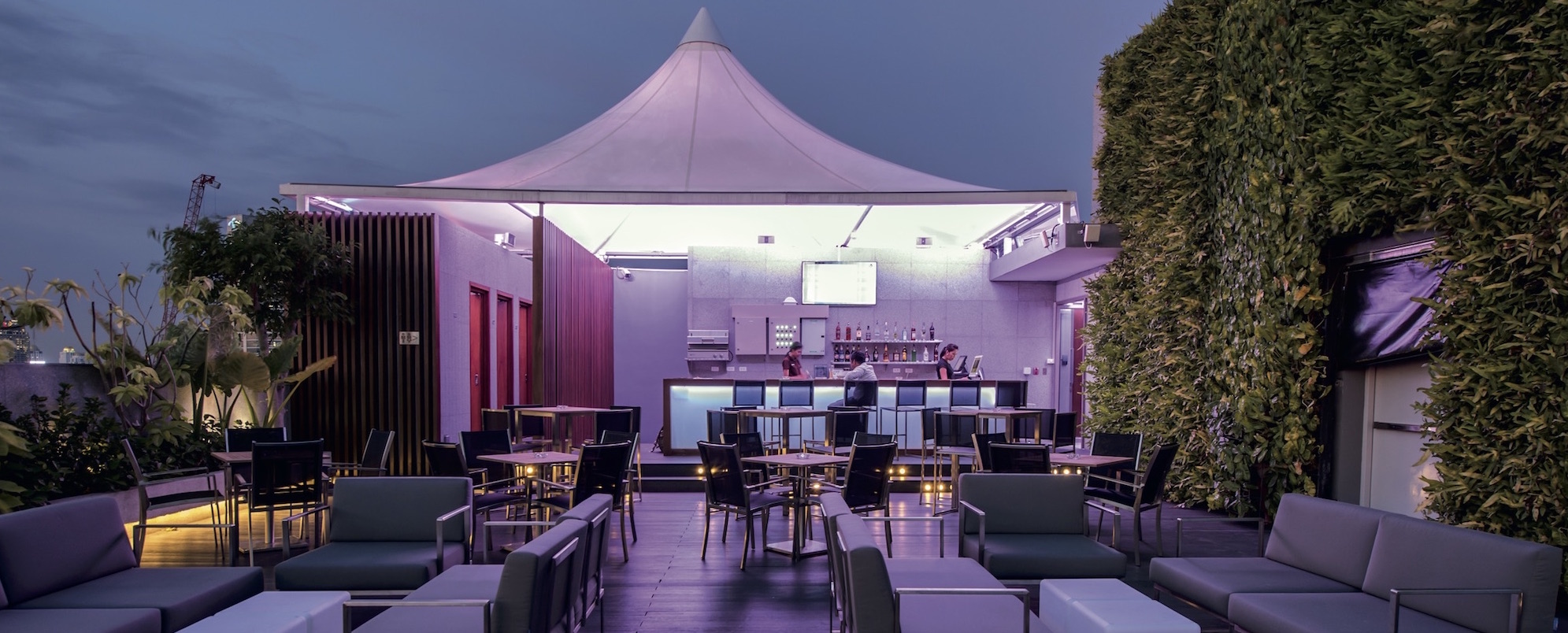 bangkok_club_AkaAza-Bar-1