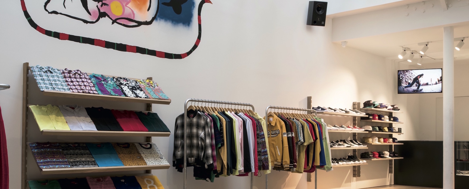 paris_shop_Supreme_-1